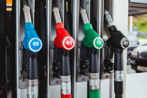 С начала годы цены на бензин в области только растут