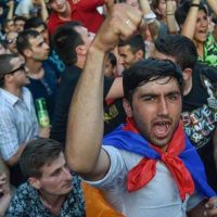 ВЦИОМ: в России повторение армянских событий большинство россиян считает маловероятным