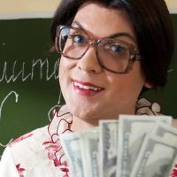 Зарплата саратовских учителей ниже, чем в среднем по области