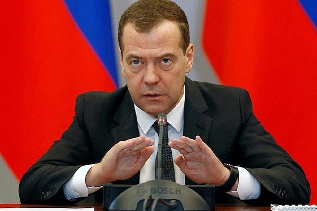 Дмитрий Медведев попросил еще шесть лет покоя