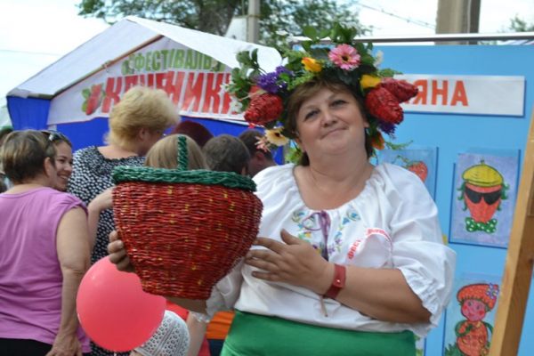 Фестиваль клубники в Балаково отмечает юбилей