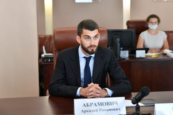 Губернатор Валерий Радаев встретился с Аркадием Абрамовичем