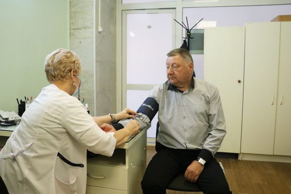 Александр Романов сделал прививку от гриппа