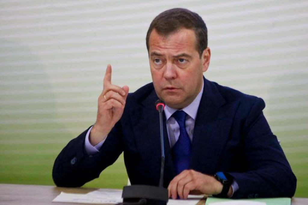 Бусаргину подсунули список, который насторожил Медведева
