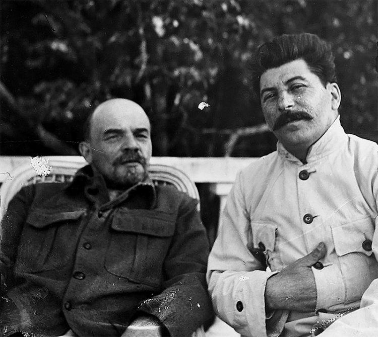 Ленин Отец и Сталин Сын