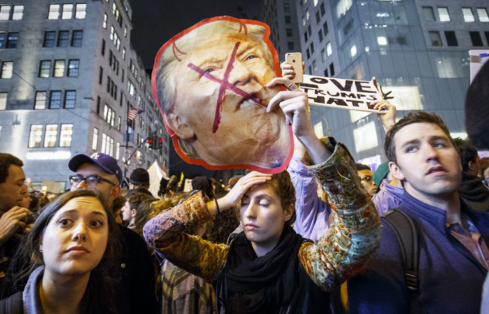 Америка протестует против Трампа