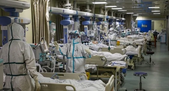 Госпиталь для больных в Ухане принял около 900 больных