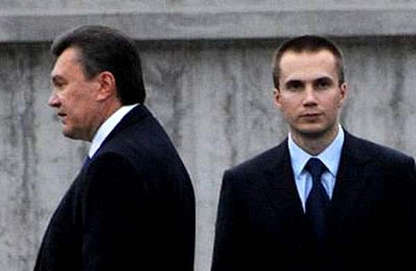 Крошка сын к отцу пришел.Удвоить свое состояние до $196,5 млн удалось Александру Януковичу. Суммарные активы МАКО, которую возглавляет старший сын президента, за 2011 год превысили 1,7 млрд грн. 