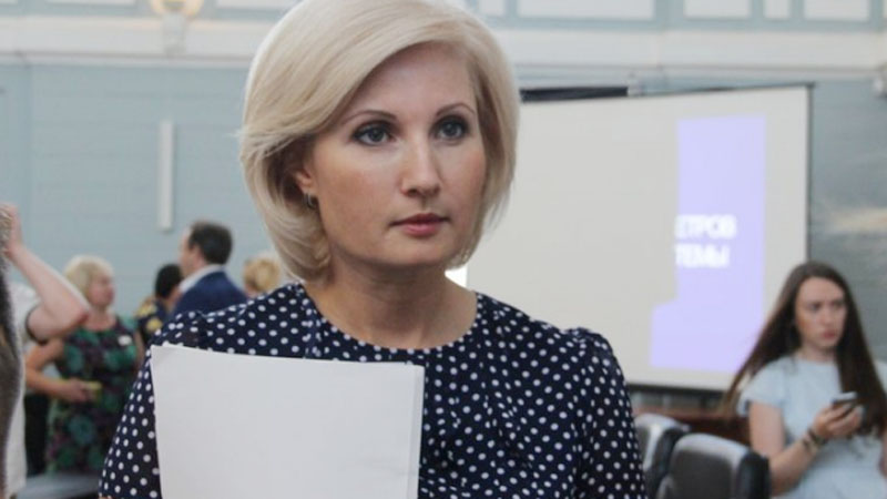 Депутат ГД Ольга Баталина доказывает необходимость повышения пенсионного возраста. Интересно, знает ли она, что поет с чужого голоса?