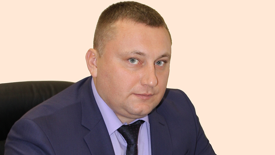 А это генеральный директор АО “Облкоммунэнерго” Сергей Грачев