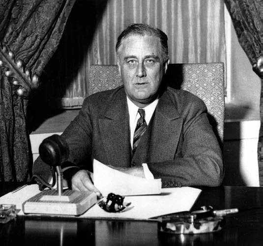 Рузвельту приписывают призыв к американским миллионерам поделиться своими сверхприбылями, чтобы избежать революции, которая произошла в России в 1917 году