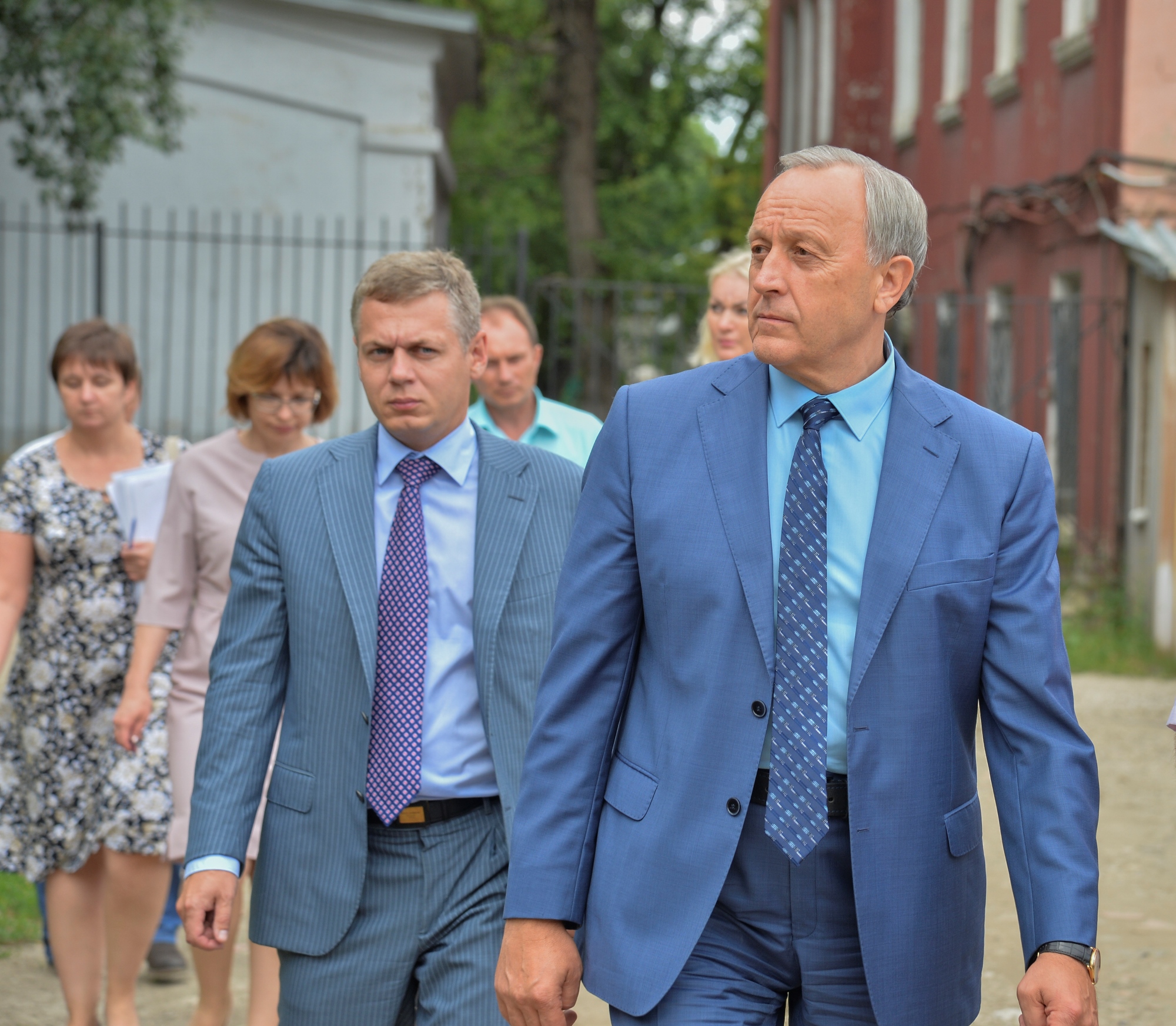 Насколько нам известно, Олег Галкин является руководителем КУИ, а не доверенным лицом кандидата в губернаторы Саратовской области Валерия Радаева